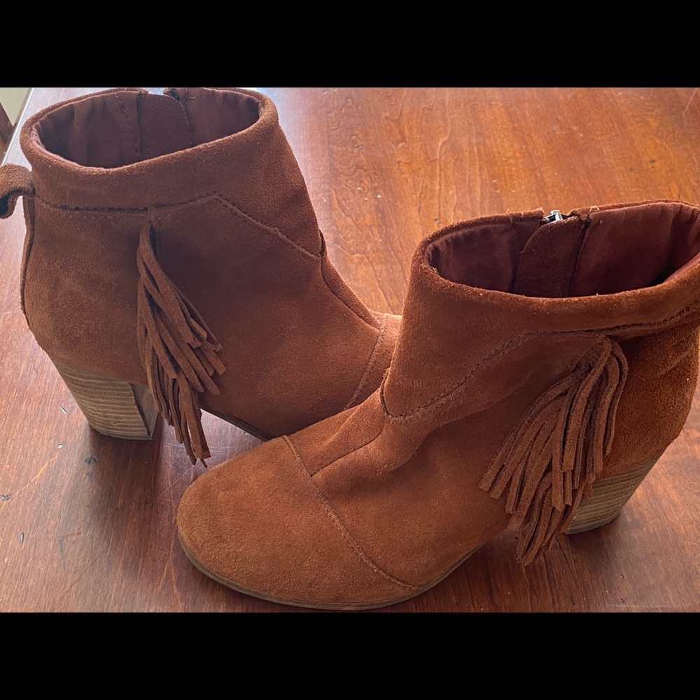Toms Lunata Booties Ankle Boots Cognac Suede